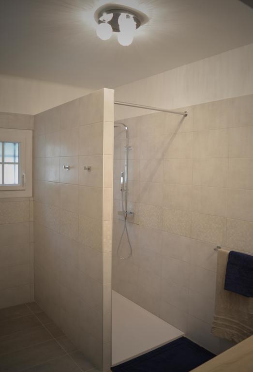 Bed and Breakfast La Combe Joseph Remoulins Exterior foto
