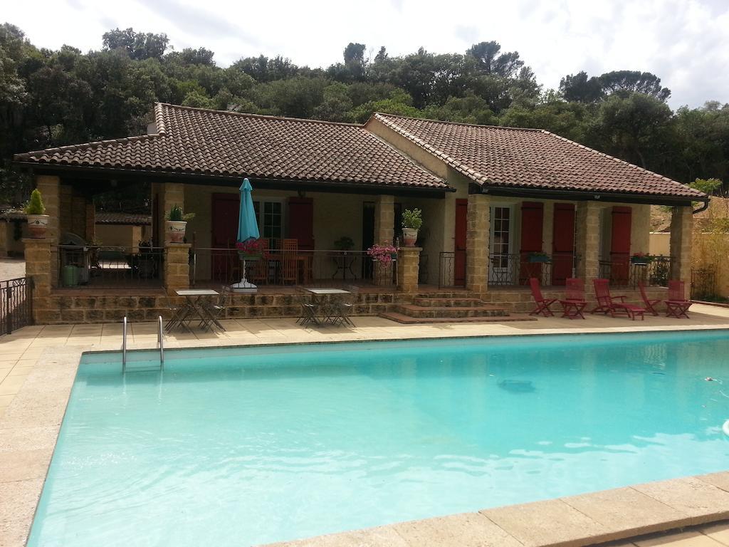 Bed and Breakfast La Combe Joseph Remoulins Exterior foto