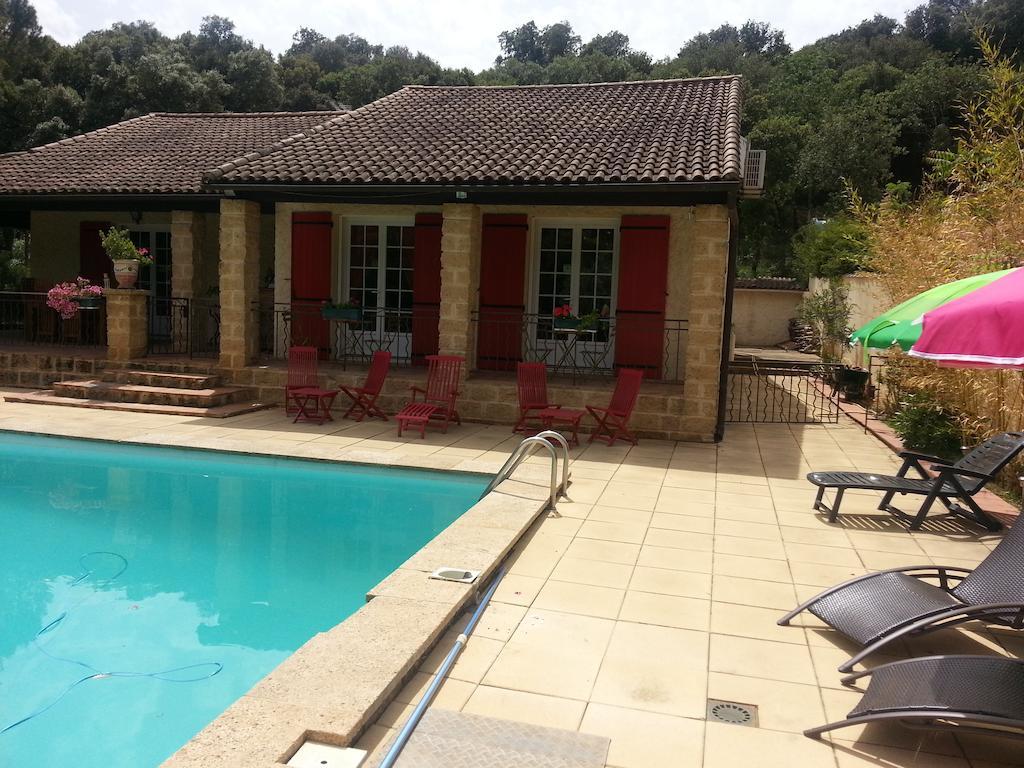 Bed and Breakfast La Combe Joseph Remoulins Exterior foto
